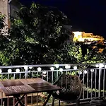 Vega - Spacious Home, Garden, Terrace & Garage *