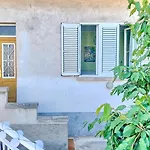 Apartment Vega - Spacious Home, Garden, Terrace & Garage Sibenik