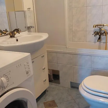 Apartment Vega With Private Garden, Terrace And Garage