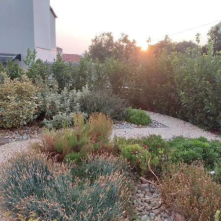 Vega With Private Garden, Terrace And Garage