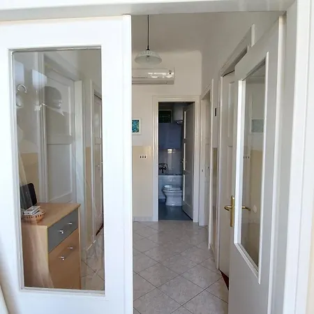 Vega With Private Garden, Terrace And Garage