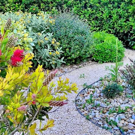 Vega With Private Garden, Terrace And Garage 公寓 希贝尼克