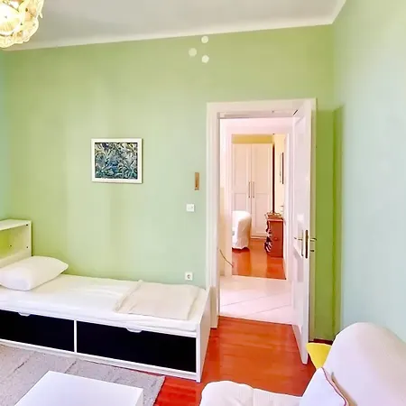 Vega With Private Garden, Terrace And Garage Apartman *