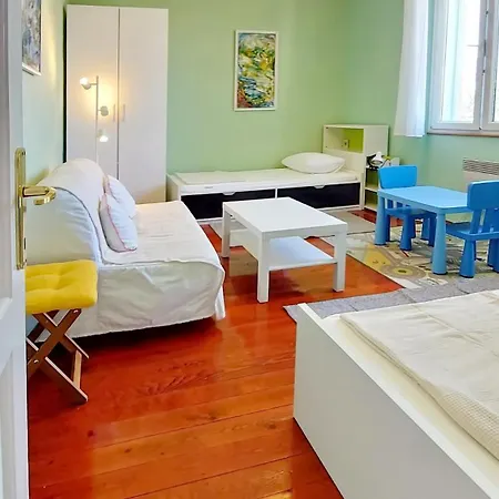 Apartman Vega With Private Garden, Terrace And Garage *