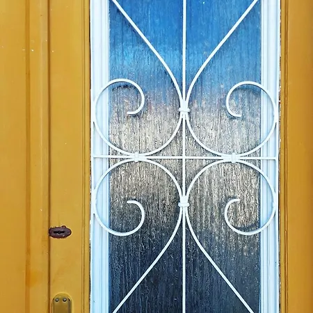 公寓 Vega With Private Garden, Terrace And Garage 希贝尼克