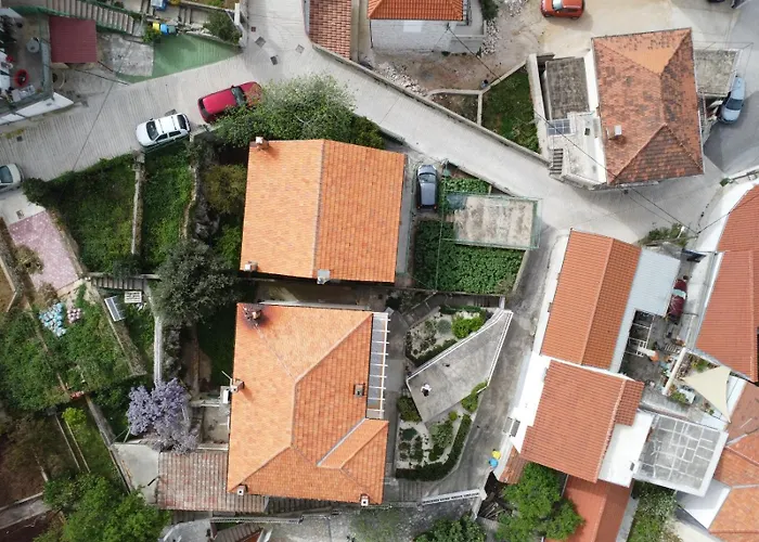 Apartmán Vega - Spacious Home, Garden, Terrace & Garage Šibenik