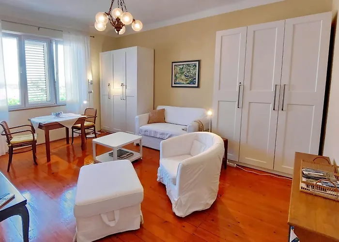 Vega - Spacious Home, Garden, Terrace & Garage * Šibenik