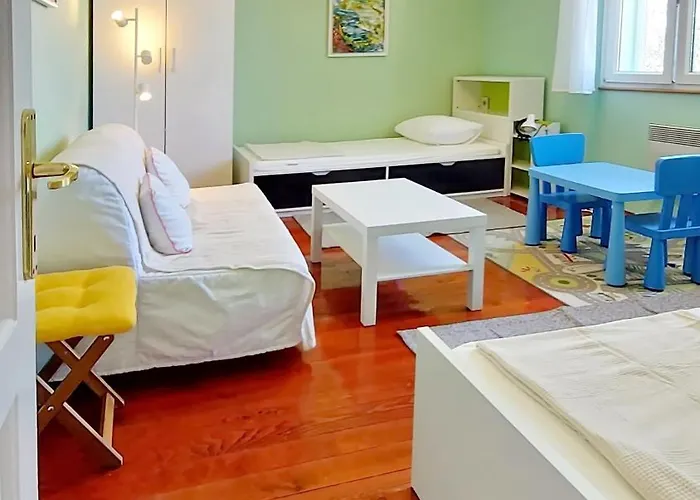 아파트 Vega - Spacious Home, Garden, Terrace & Garage *